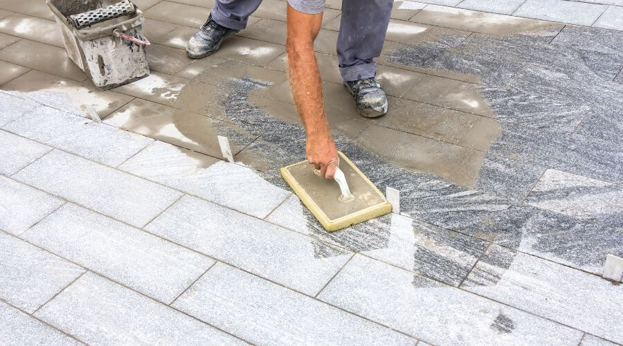 Professional gutter cleaning in Williamsburg, OH
